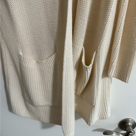 Elegant Cream Open-Front Sweater - Picture 4 of 4